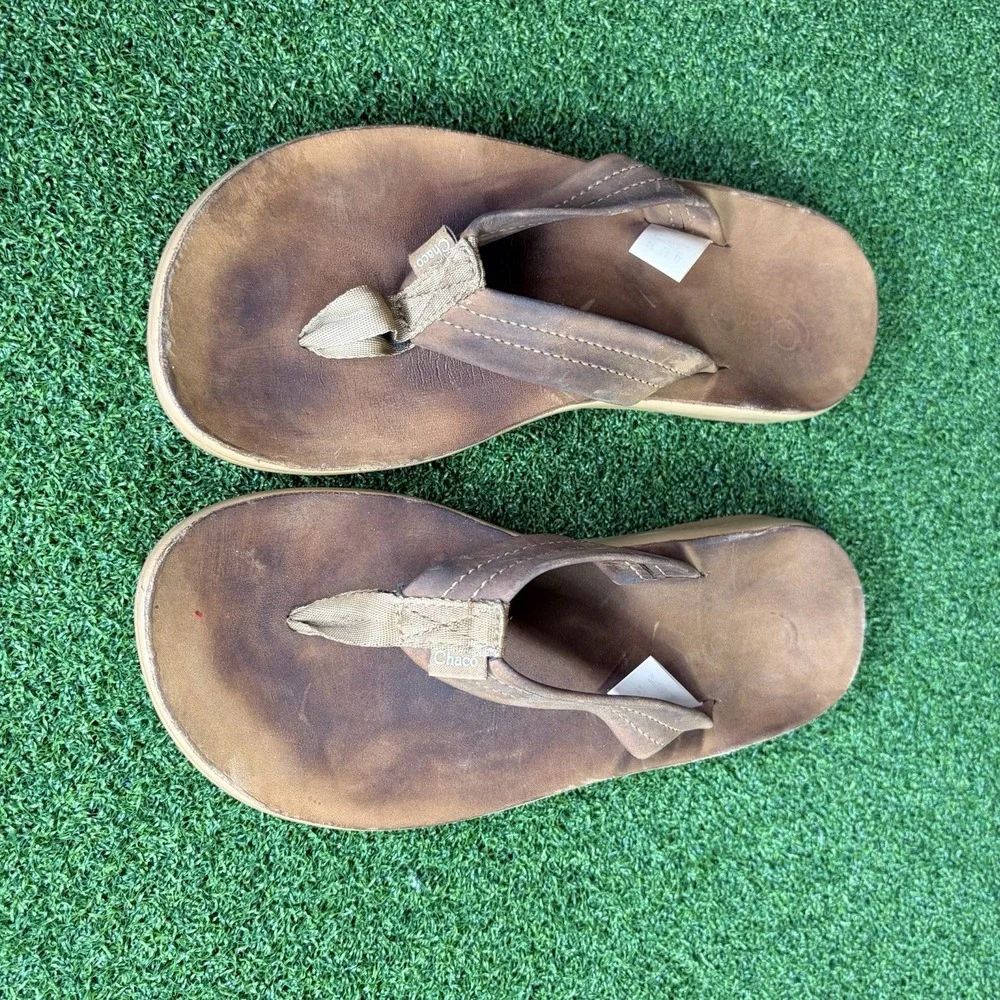 Chaco Women's‎ W7 Tan Leather Flip Flop Sandals Vibram Sole Comfort